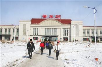 肇东站新站舍正式投用