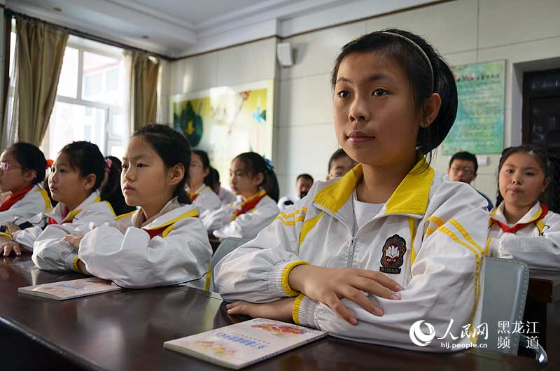 黑龙江省食药监送课进小学 教会孩子们选择安