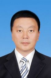 曲敏，男，汉族，黑龙江尚志人，1963年6月出生，1986年8月参加工作，1992年11月加入中国共产党。硕士研究生学历（哈尔滨工业大学高级工商管理学），研究员级高级农艺师。
