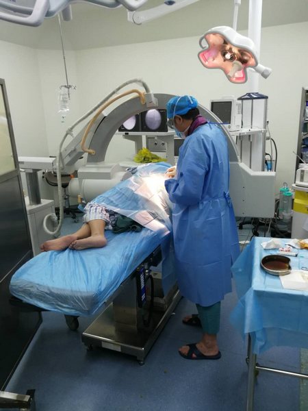 传统手术后腰椎还是疼黑龙江省医院巧用激光来“减压”半小时解病痛