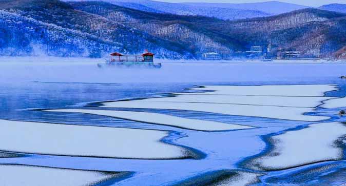 鏡泊湖冰雪景觀