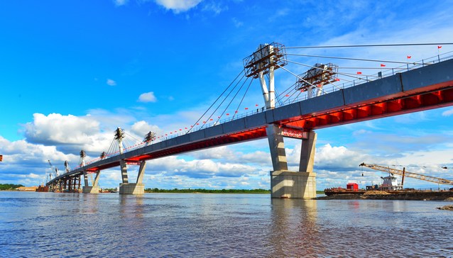 中俄合建首座跨境公路大橋
