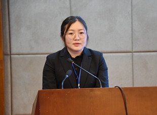 蒙古國科學院國際關系研究院副教授阿瑪爾巴特·蘇斯爾布爾瑪致辭