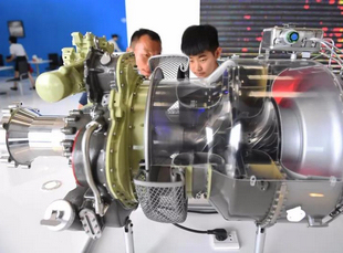             中國航發東安生產的渦軸16發動機 劉洋 攝            