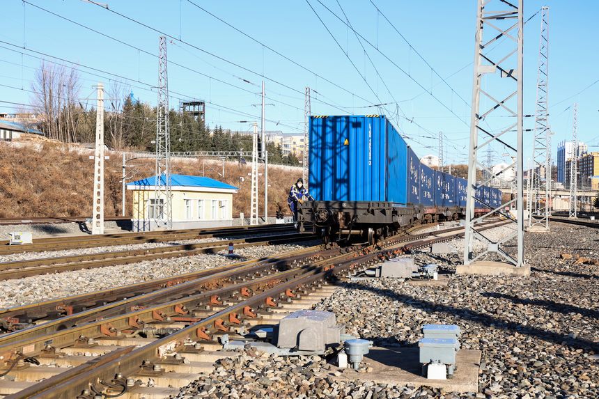 前10个月开行730列 绥芬河铁路口岸助力中欧班列高质量开行