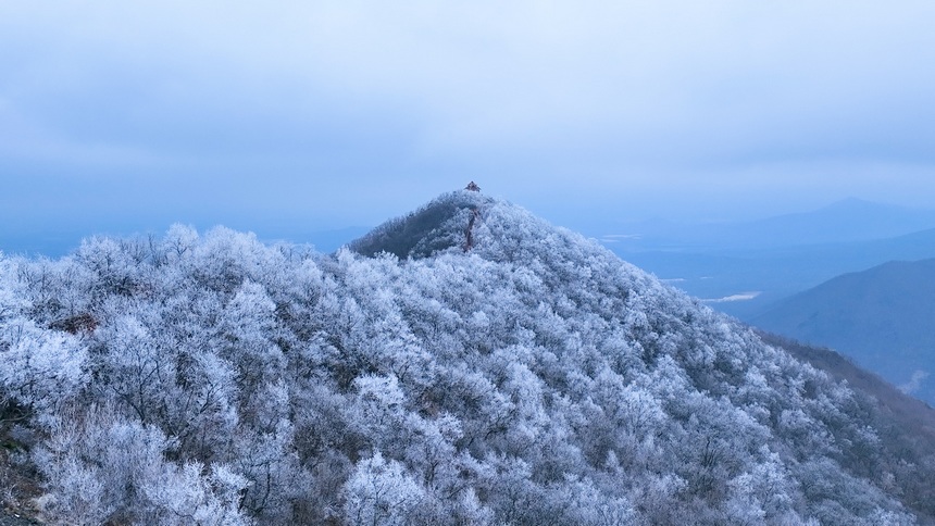 黑龍江饒河：大頂子山銀裝素裹 雪景如畫