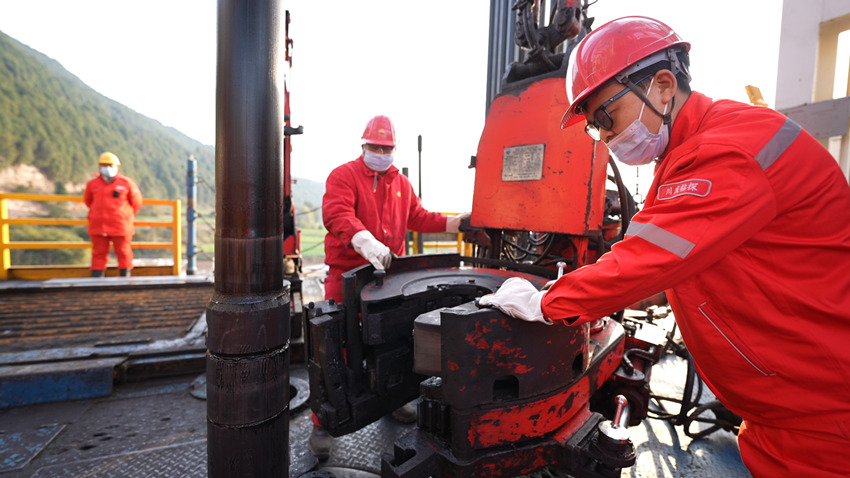 該井由中國石油川慶鑽探公司90025隊承鑽，於2021年7月5日開鑽。