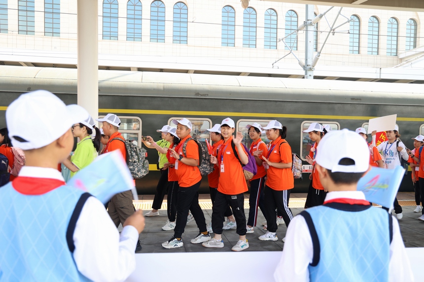 全国各地到达黑龙江旅游专列突破100列