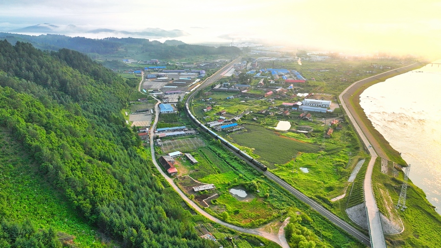 全国各地到达黑龙江旅游专列突破100列