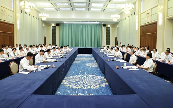 7月21日，浙江·黑龙江工作交流座谈会在杭州举行