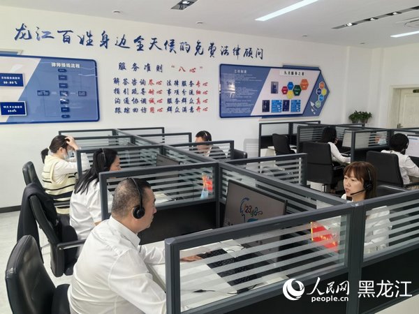 网约车被撞停运半月肇事司机让“找保险MK体育- MK体育官方网站- MK体育APP下载- 世界杯官方指定平台”保险公司称“不赔营运损失”……到底谁担责？