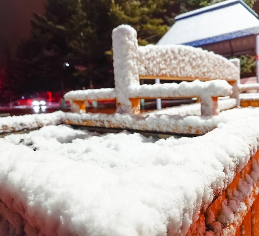 黑龙江漠河迎来入秋以来第一场雪