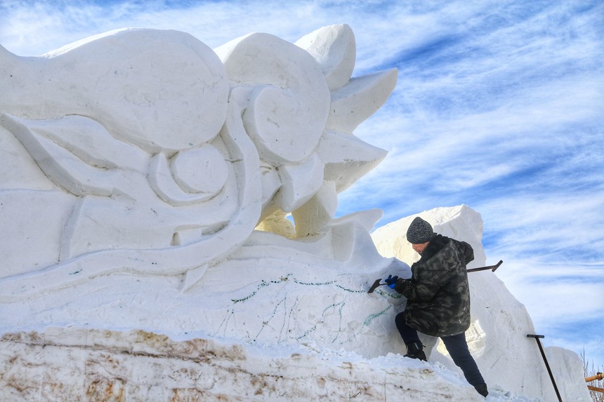 佳木斯市“冰雪大世界”紧锣密鼓建设中