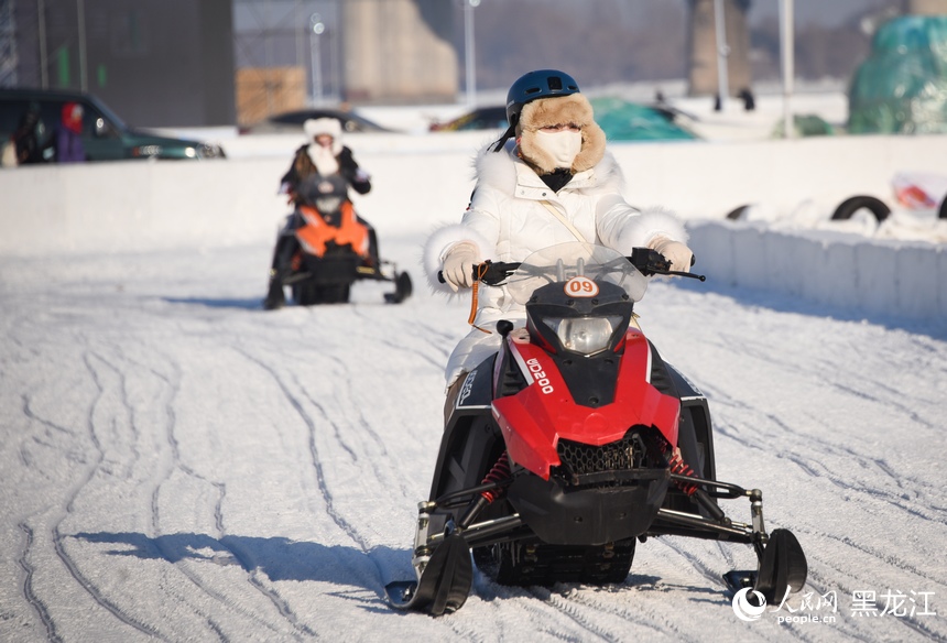 冰天雪地哈爾濱 賞冰樂雪正當時