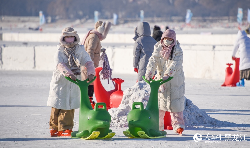 冰天雪地哈爾濱 賞冰樂雪正當時