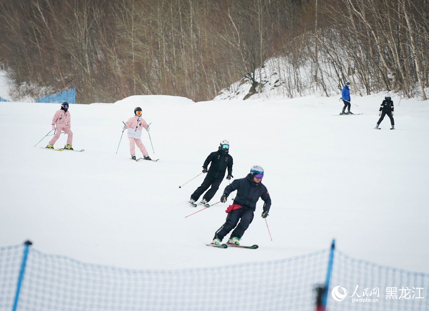 黑龍江亞布力：滑雪運動“熱起來”