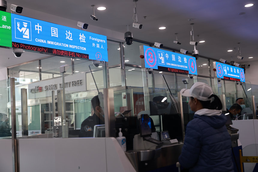 黑龙江抚远口岸客运航线迎来2024年首航