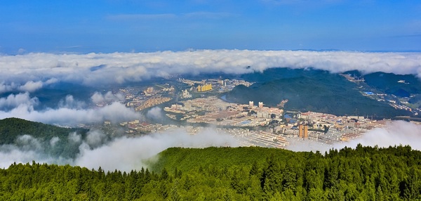 伊春市城市一角。