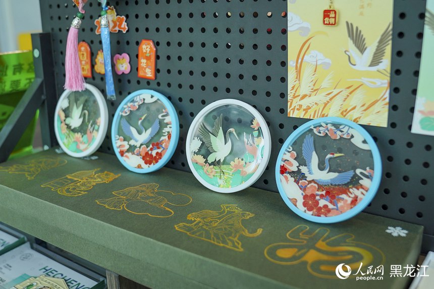 “鹤城”有约丨文创产品增添文旅消费新活力