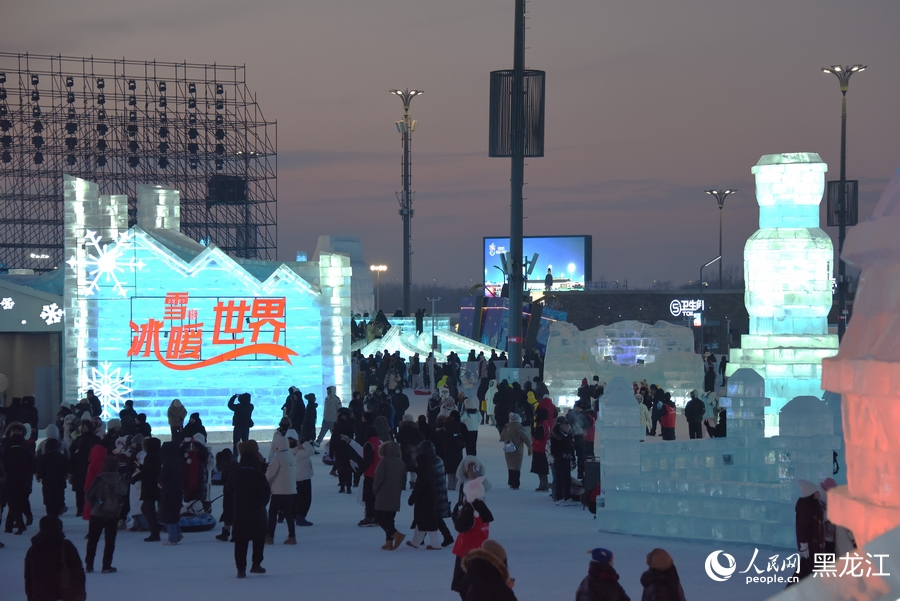 來冰雪大世界共赴一場“冰雪之約”