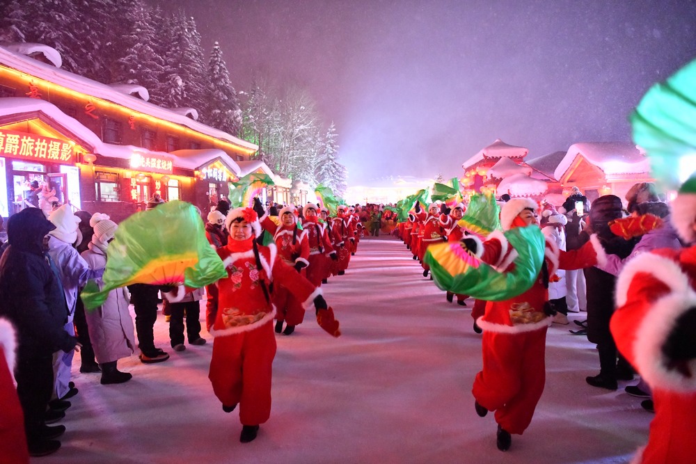 春节假期雪乡景区接待游客18万余人次