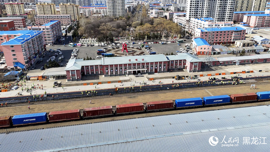 佳同铁路扩能改造工程首座车站改造施工启动