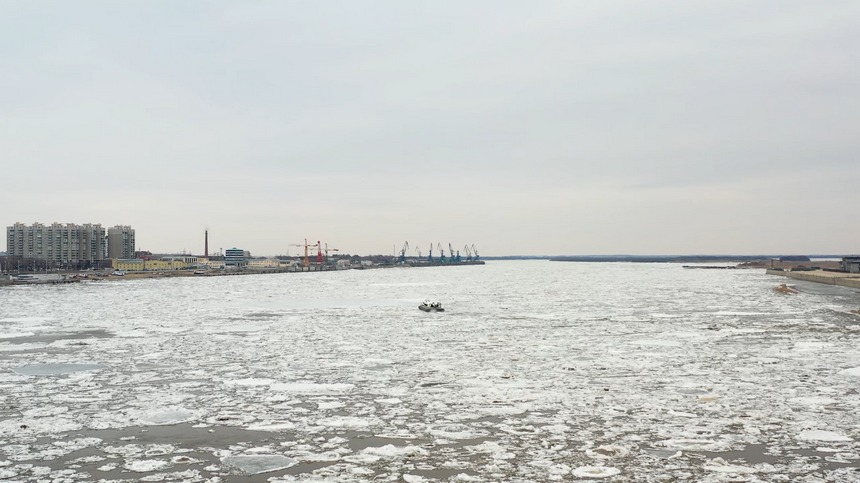 黑龍江黑河段進入春季“流冰期”