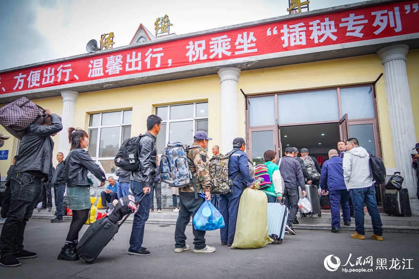 農機講堂搬上車 黑龍江“插秧專列”再出發