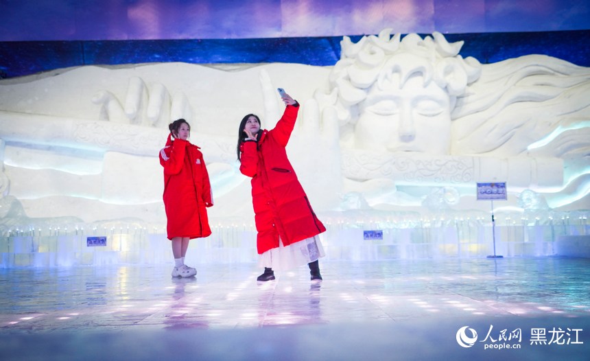 夏有凉风在冰城｜在这里，看一场“夏日飘雪”