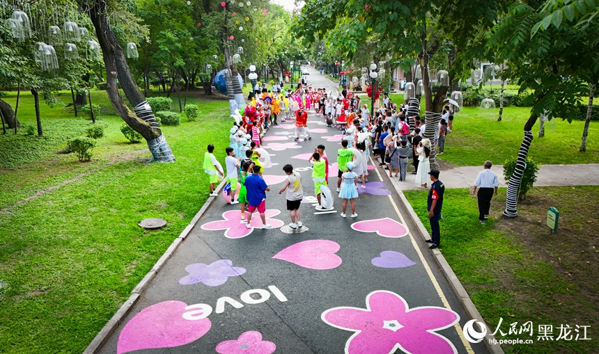 夏有凉风在冰城丨太阳岛上邂逅“彩色浪漫”