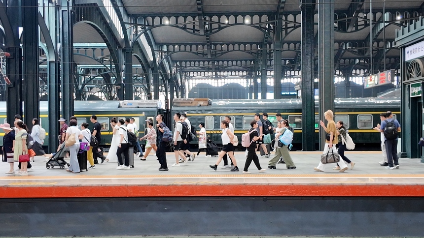 哈铁2025年暑运收官 累计发送旅客2064万人次