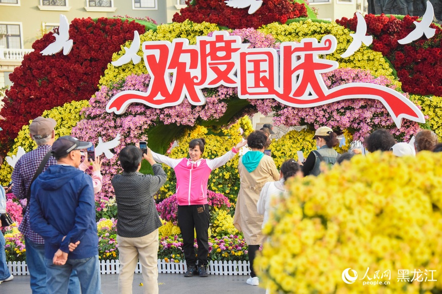 迎国庆！满眼尽是“中国红”