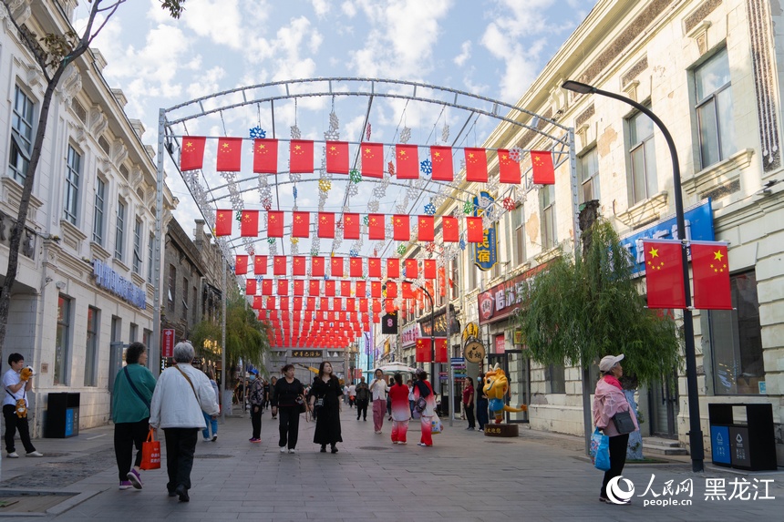 迎国庆！满眼尽是“中国红”