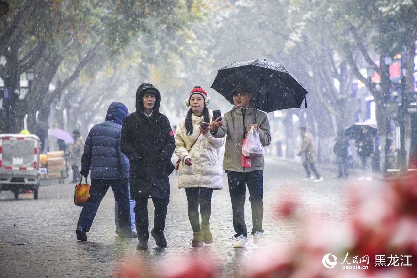 哈尔滨：深秋迎降雪