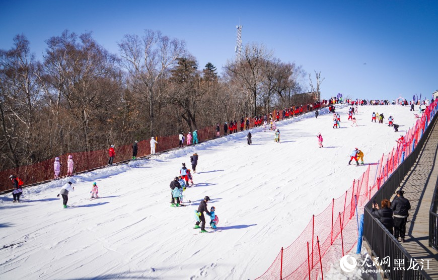 亞布力滑雪開板！哈爾濱啟動冰雪季