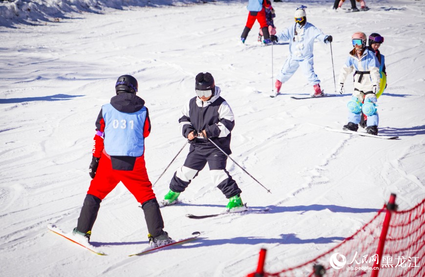 亞布力滑雪開板！哈爾濱啟動冰雪季