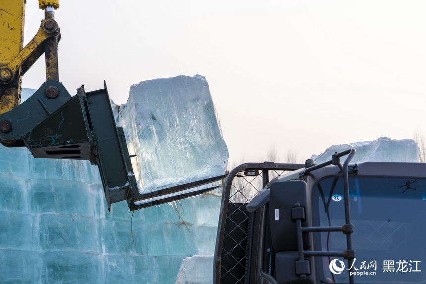 第二十七届哈尔滨冰雪大世界即将开工 20万立方米存冰正式启用