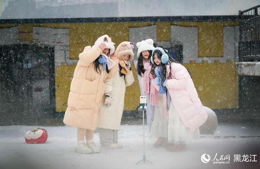 雪落木刻楞：横道河子的冬日定格