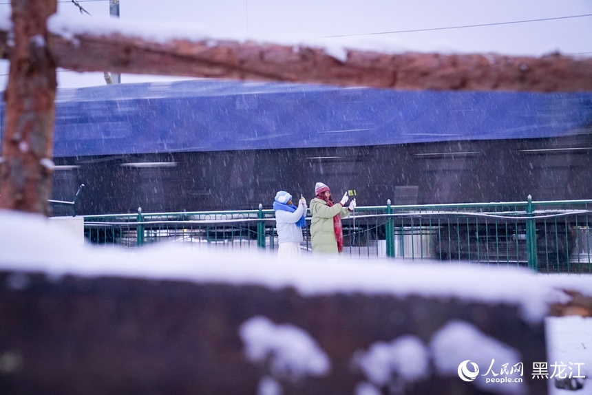 雪落木刻楞：横道河子的冬日定格