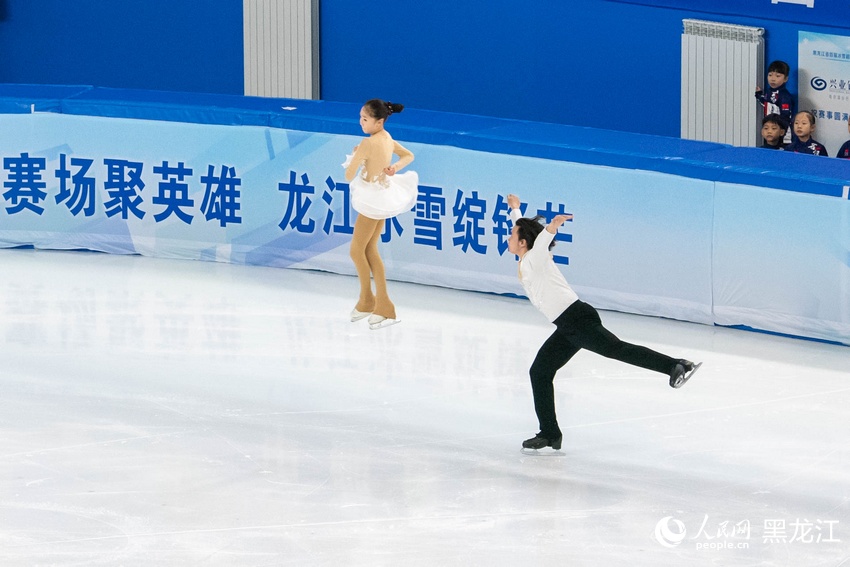 2025—2026賽季全國花樣滑冰錦標賽在哈爾濱啟幕