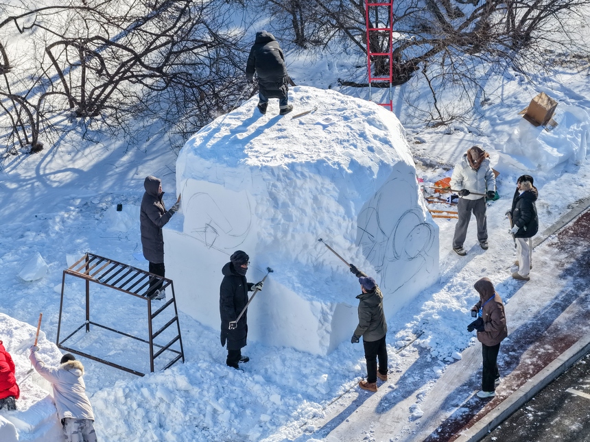 以雪为媒、以技会友 2026第十八届国际大学生雪雕大赛开赛
