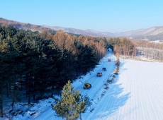 大亮子河冰雪汽車穿越賽