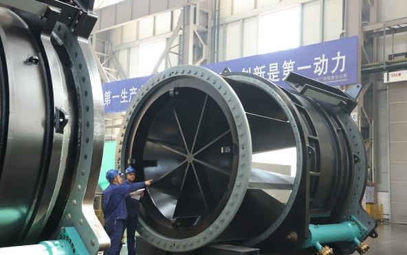 哈電集團巨型水電泄壓閥完成裝配試驗