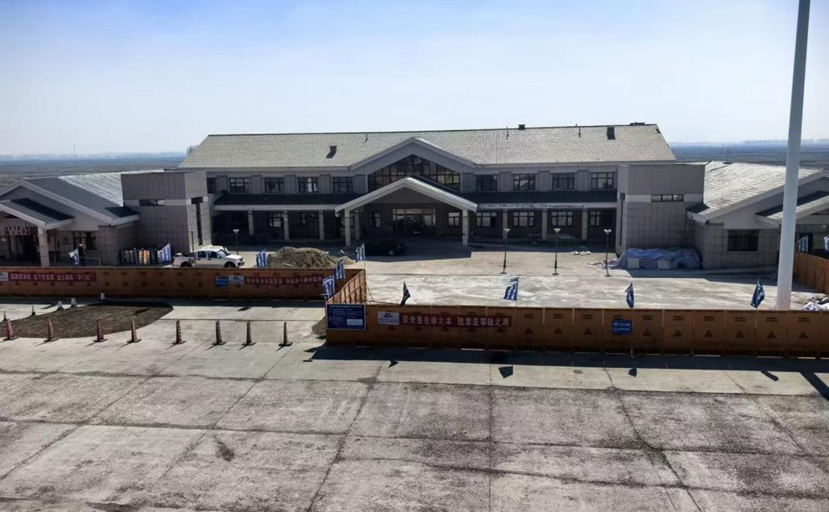 提档升级赋能文旅融合建鸡高速虎林至鸡西段服务区改造项目全速推进(图1)
