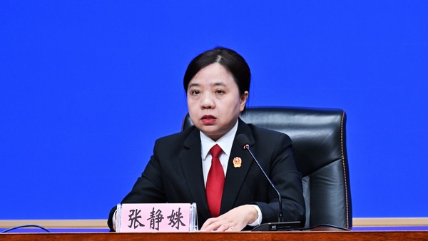 黑龙江省高级人民法院二级高级法官张静姝。李鹏举摄