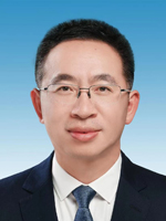 陳少波同志簡歷　　男，土家族，1969年6月生，大學，工商管理碩士，中共黨員。現任黑龍江省委常委，省政府副省長、黨組副書記，省委軍民融合辦主任，省委金融辦主任、省委金融工委書記。