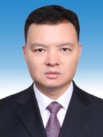劉振國同志簡歷　　男，漢族，1970年11月生，研究生，管理學博士，中共黨員。現任黑龍江省委常委、統戰部部長，省政協黨組副書記。