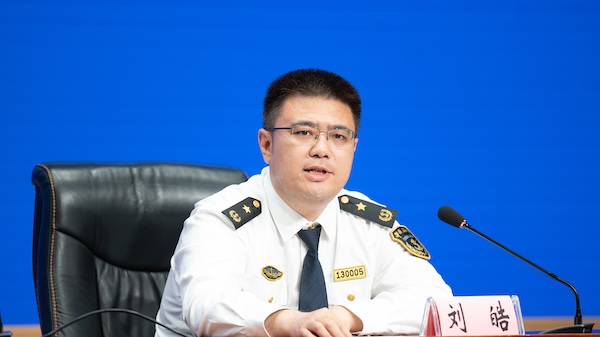 黑龍江海事局副局長、新聞發言人劉皓。張春雷攝
