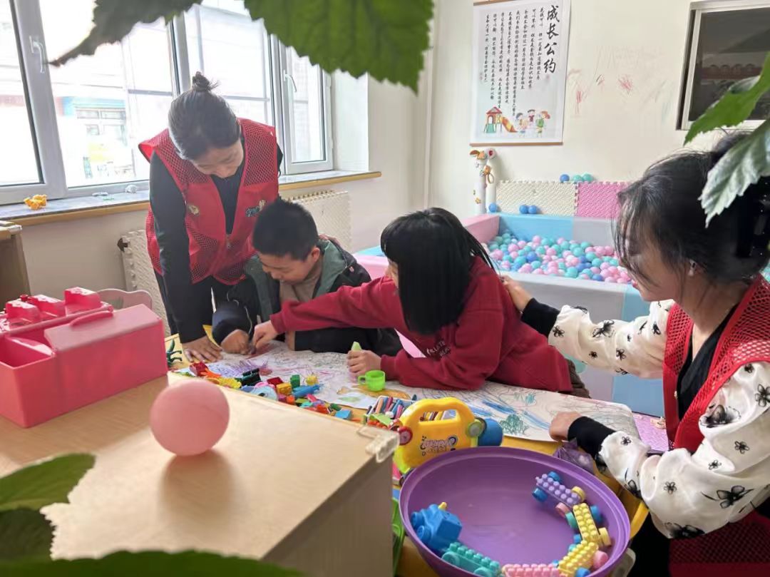 友好区友好街道前进社区为辖区居民家庭提供日常托管照护服务