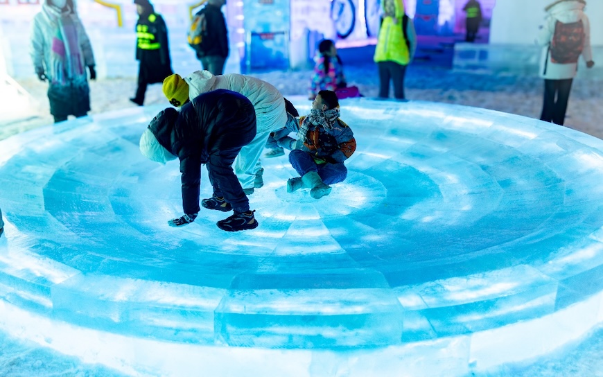 伏天消暑好去处 哈尔滨冰雪大世界梦幻冰雪馆解锁夏日清凉